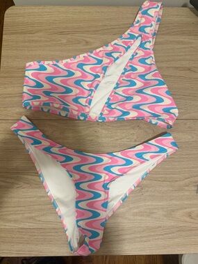 Frankie's Bikinis Pink & Blue Wavy One-Shoulder Bikini Set